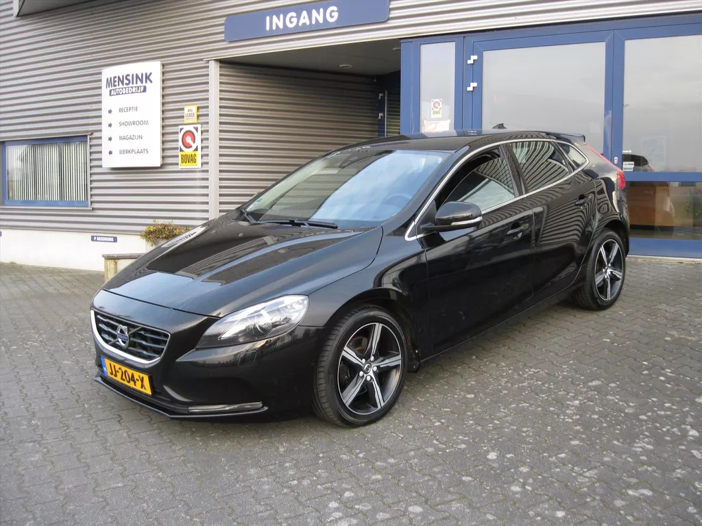 VOLVO V40 2.0 T3 152PK Nordic+