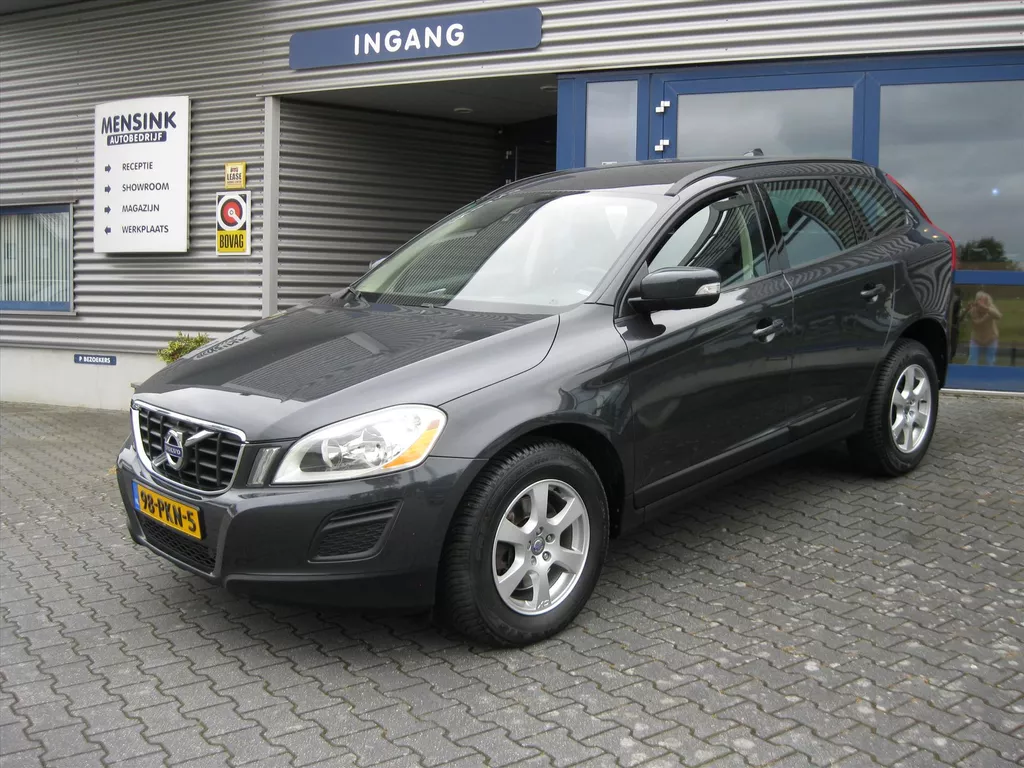 Volvo XC60 2.0 T POWERSHIFT