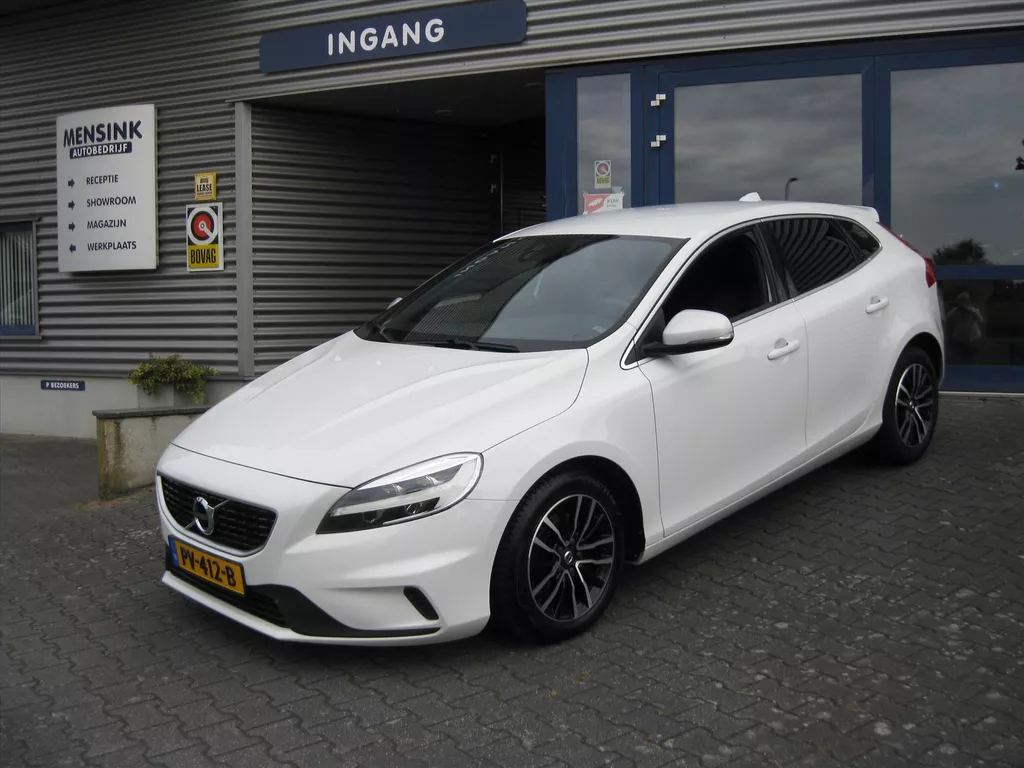 Volvo V40 2.0 T4 190PK R-DESIGN