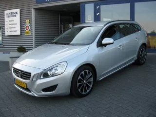 Volvo V60 2.0T 149KW Momentum